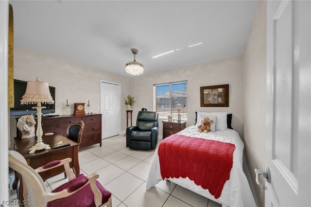 4013 SW 17th AVE, Cape Coral, FL 33914