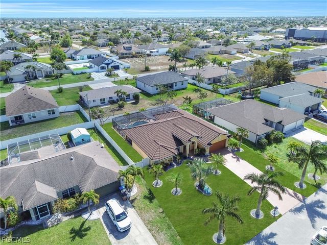 4013 SW 17th AVE, Cape Coral, FL 33914