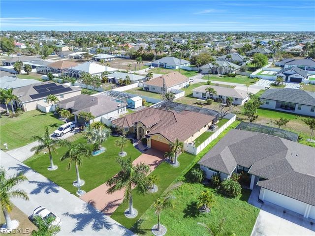 4013 SW 17th AVE, Cape Coral, FL 33914