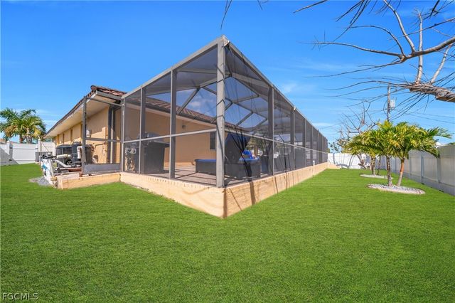 4013 SW 17th AVE, Cape Coral, FL 33914