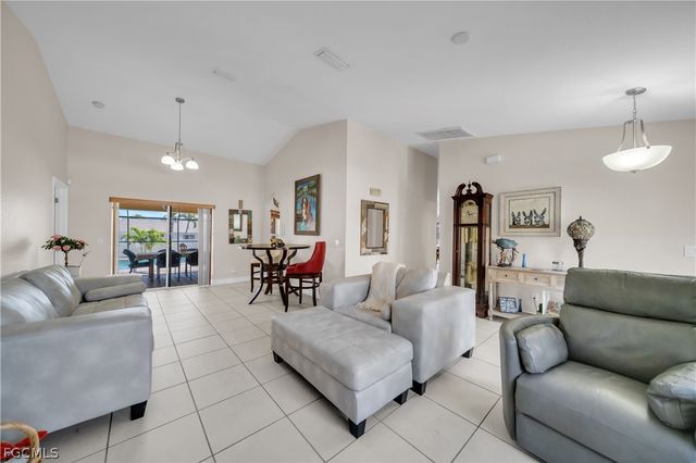 4013 SW 17th AVE, Cape Coral, FL 33914