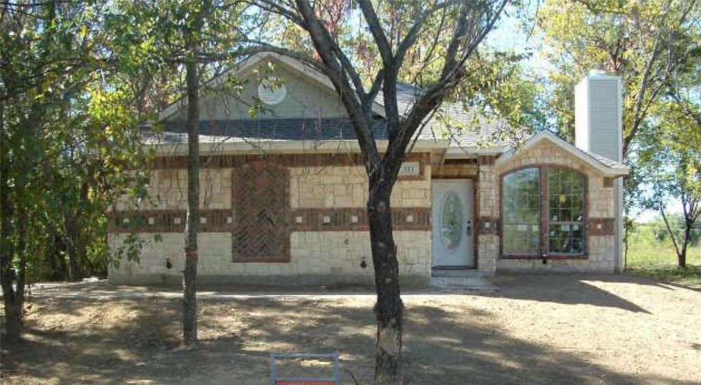 311 S Spring Branch Trail, Springtown, TX 76082