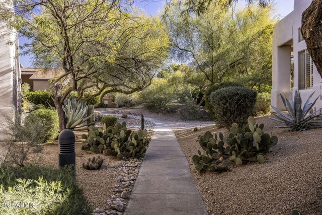 7402 E HUM Road 11, Carefree, AZ 85377