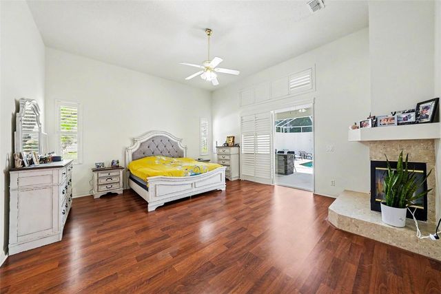 2528 CENTENNIAL FALCON DR, Valrico, FL 33596