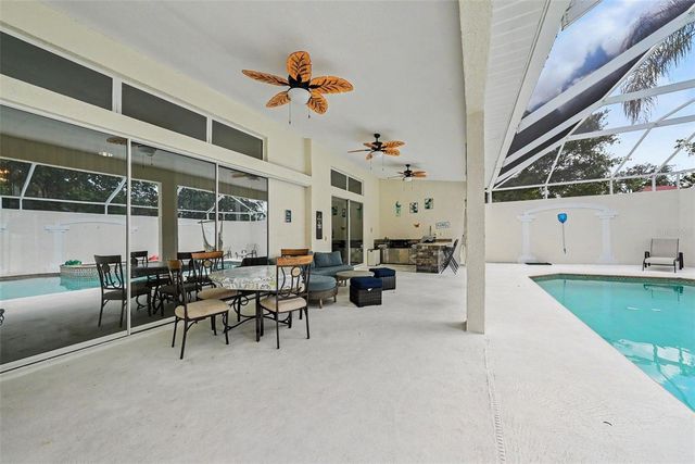 2528 CENTENNIAL FALCON DR, Valrico, FL 33596