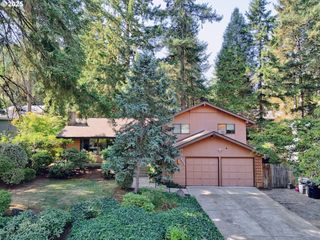 2616 W WINDSOR Cir, Eugene, OR 97405