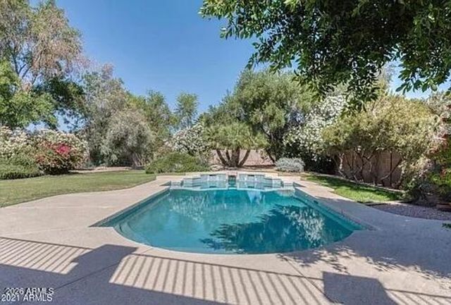 15811 N 9TH Avenue, Phoenix, AZ 85023