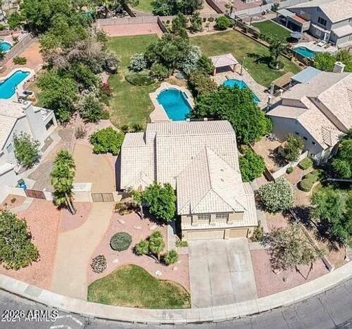 15811 N 9TH Avenue, Phoenix, AZ 85023