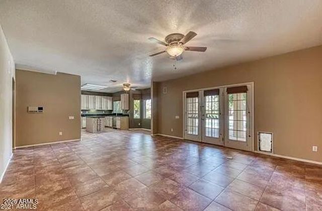 15811 N 9TH Avenue, Phoenix, AZ 85023