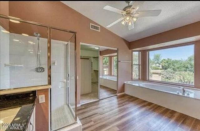 15811 N 9TH Avenue, Phoenix, AZ 85023