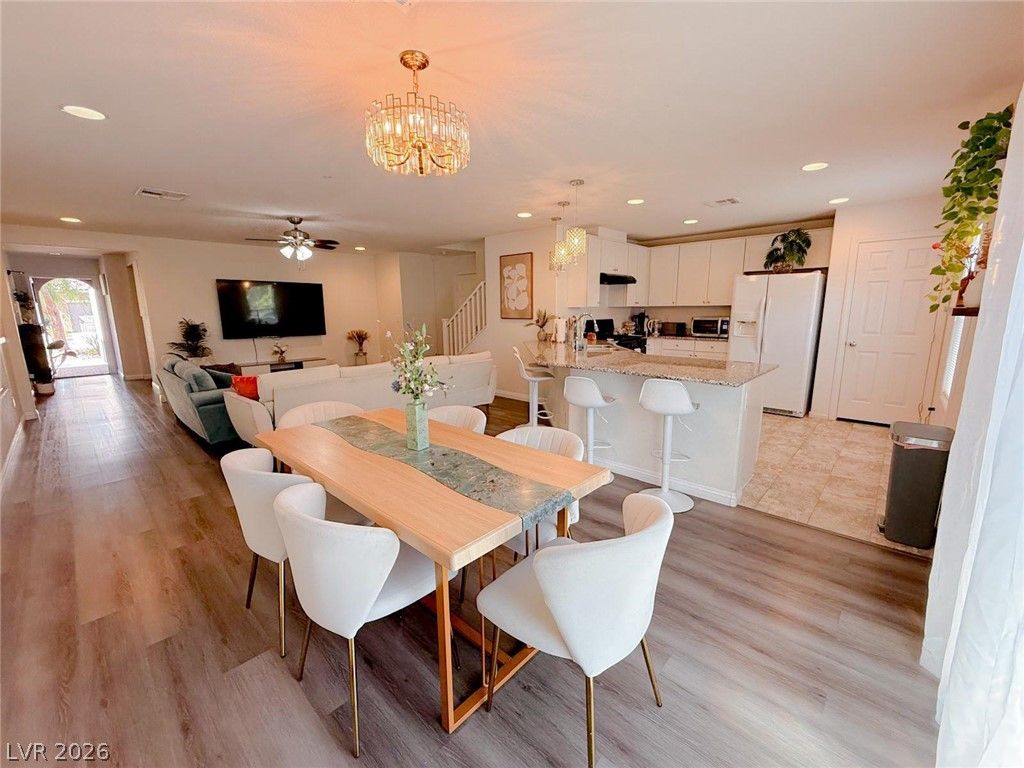 9205 Valley Betica Avenue, Las Vegas, NV 89148 — exterior
