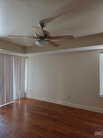 4162 Pinewood Lake Drive, Bakersfield, CA 93309