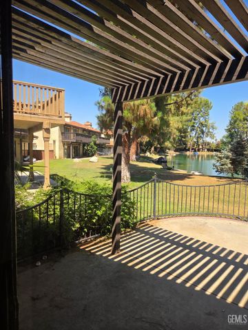 4162 Pinewood Lake Drive, Bakersfield, CA 93309
