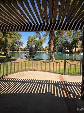 4162 Pinewood Lake Drive, Bakersfield, CA 93309