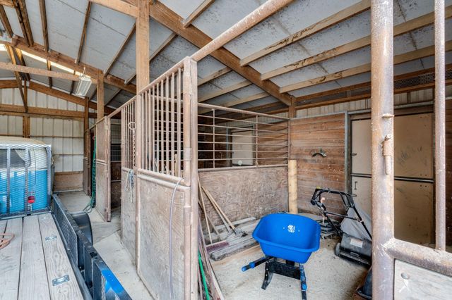 3833 S Dusty Rd, Derby, KS 67037