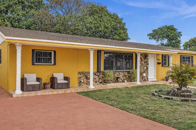 2285 NW 195th Street, Miami Gardens, FL 33056