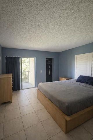 416 Meadows Circle, Boynton Beach, FL 33436