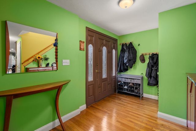 215 Saint Mary St 3, Needham, MA 02494