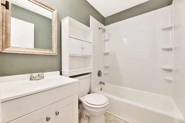 1727 S Greenwood Ave, Wichita, KS 67211