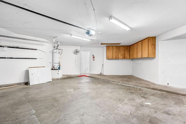 3860 W Beechwood, Fresno, CA 93711