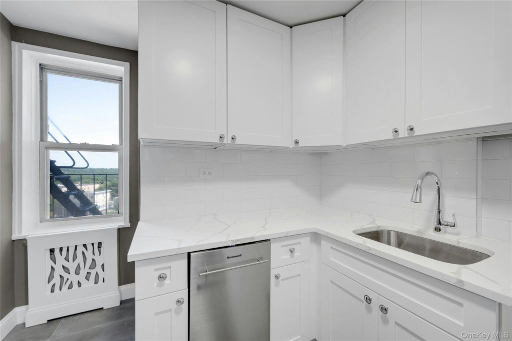 5650 Netherland Avenue 3C, Bronx, NY 10471 — photo 5