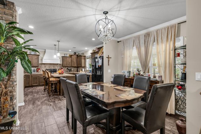 17990 Cuevas Road, Kiln, MS 39556