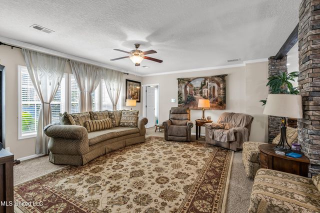 17990 Cuevas Road, Kiln, MS 39556