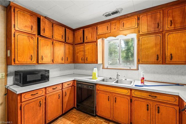 1022 Franklin Street, Winston-salem, NC 27101