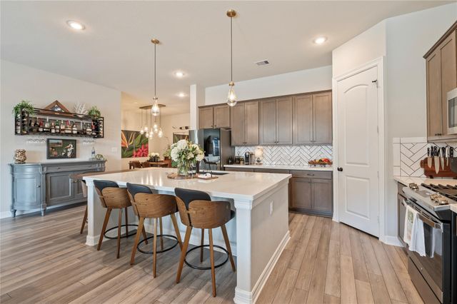 1515 Lake Mija Circle, Seabrook, TX 77586