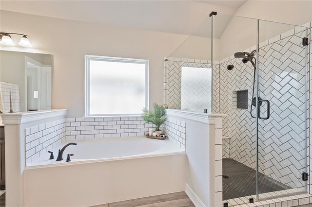 1515 Lake Mija Circle, Seabrook, TX 77586