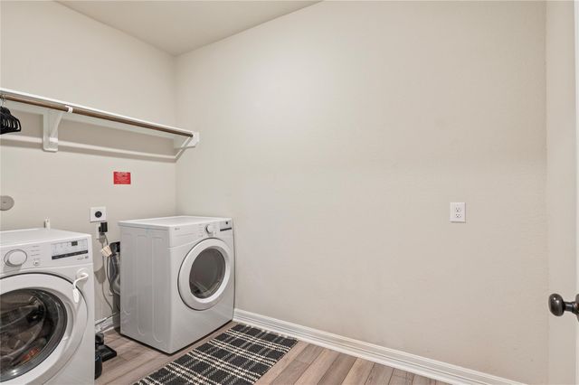 1515 Lake Mija Circle, Seabrook, TX 77586