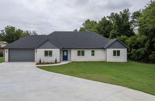 9717 NE 10th Street, Midwest City, OK 73130
