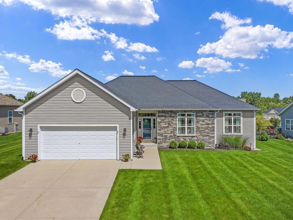 134 N Cranberry STREET, Elkhorn, WI 53121