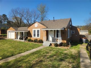 234 S Enid Avenue, Russellville, AR 72801