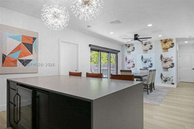 811 NE 17th Ct 0, Fort Lauderdale, FL 33305