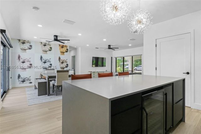 811 NE 17th Ct 0, Fort Lauderdale, FL 33305