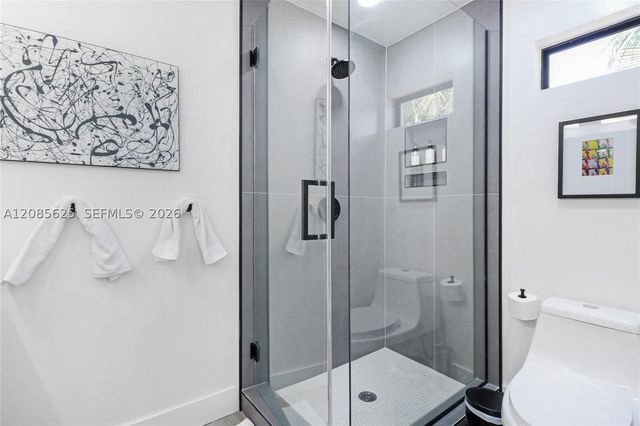 811 NE 17th Ct 0, Fort Lauderdale, FL 33305