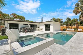 811 NE 17th Ct 0, Fort Lauderdale, FL 33305