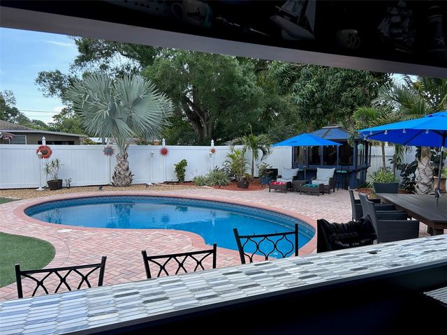 6332 11TH AVENUE S, Gulfport, FL 33707