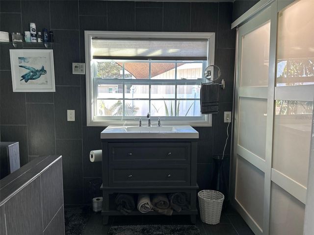 6332 11TH AVENUE S, Gulfport, FL 33707