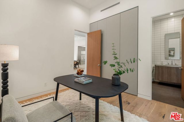 637 N Crescent Heights Boulevard, Los Angeles, CA 90048