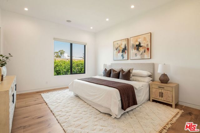 637 N Crescent Heights Boulevard, Los Angeles, CA 90048