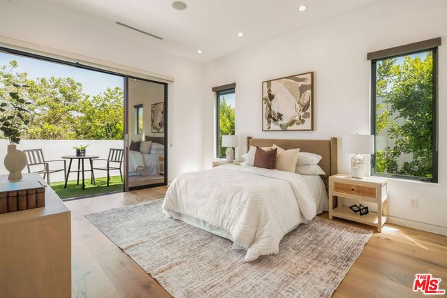 637 N Crescent Heights Boulevard, Los Angeles, CA 90048
