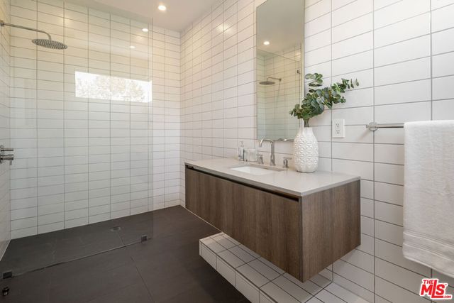 637 N Crescent Heights Boulevard, Los Angeles, CA 90048