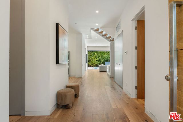 637 N Crescent Heights Boulevard, Los Angeles, CA 90048