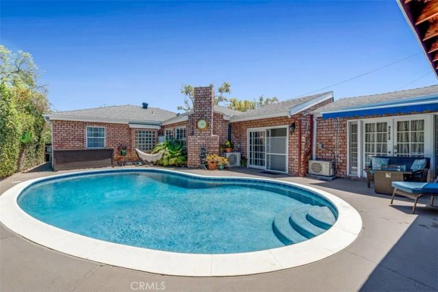 4161 Keever Avenue, Long Beach, CA 90807