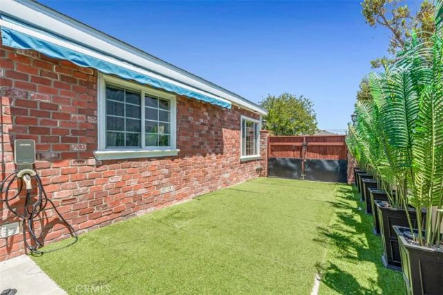 4161 Keever Avenue, Long Beach, CA 90807