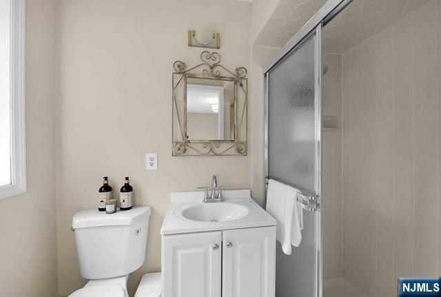 739 Shoshone Trail, Franklin Lakes, NJ 07417