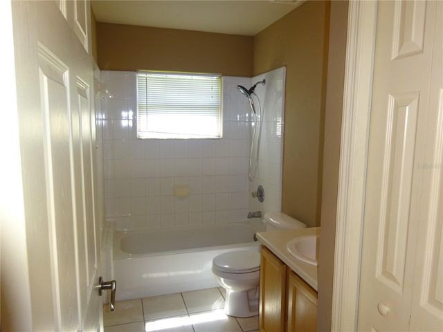 11934 NW 10TH ROAD, Gainesville, FL 32606