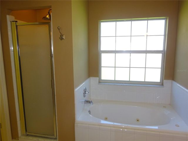 11934 NW 10TH ROAD, Gainesville, FL 32606